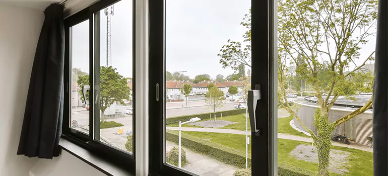 Aluminum End Vent Slider Windows in South Miami Heights, FL