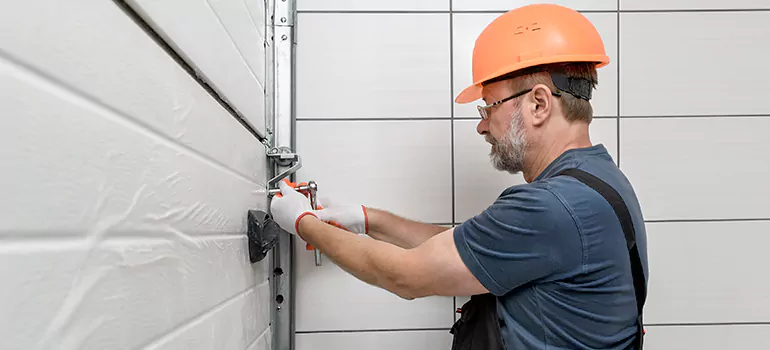 Garage Door Repair in South Miami Heights